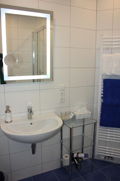 Gaestehaus Burgberg, Weinhaus Fries Kattenes Room photo