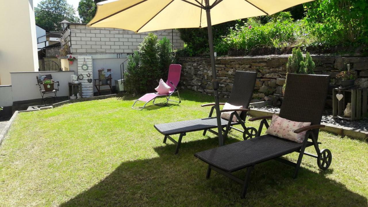 Gaestehaus Burgberg, Weinhaus Fries Kattenes Exterior photo